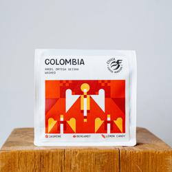 Colombia Angel Ortega Washed coffee beans.